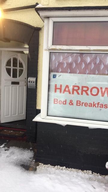 Harrow Bed & Breakfast ฮาร์โรว์ ภายนอก รูปภาพ